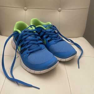 Nike FREE 5.0 Comfy Walking Tennis Shoe Sneaker Size 7.5